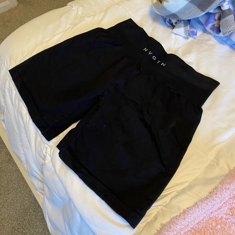 NVGTN Black Athletic High-Waist Bike Shorts